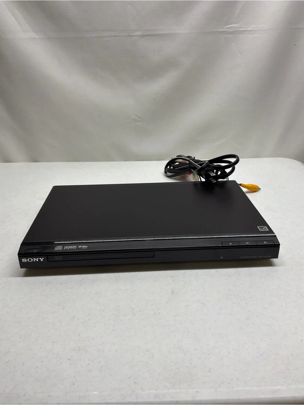 Sony DVP-SR200P DVD Player With AV Cable - No Remote Tested Works